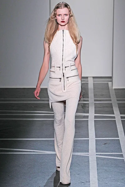 Look 22